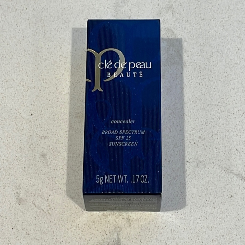 Cle de Peau Concealer Ivory